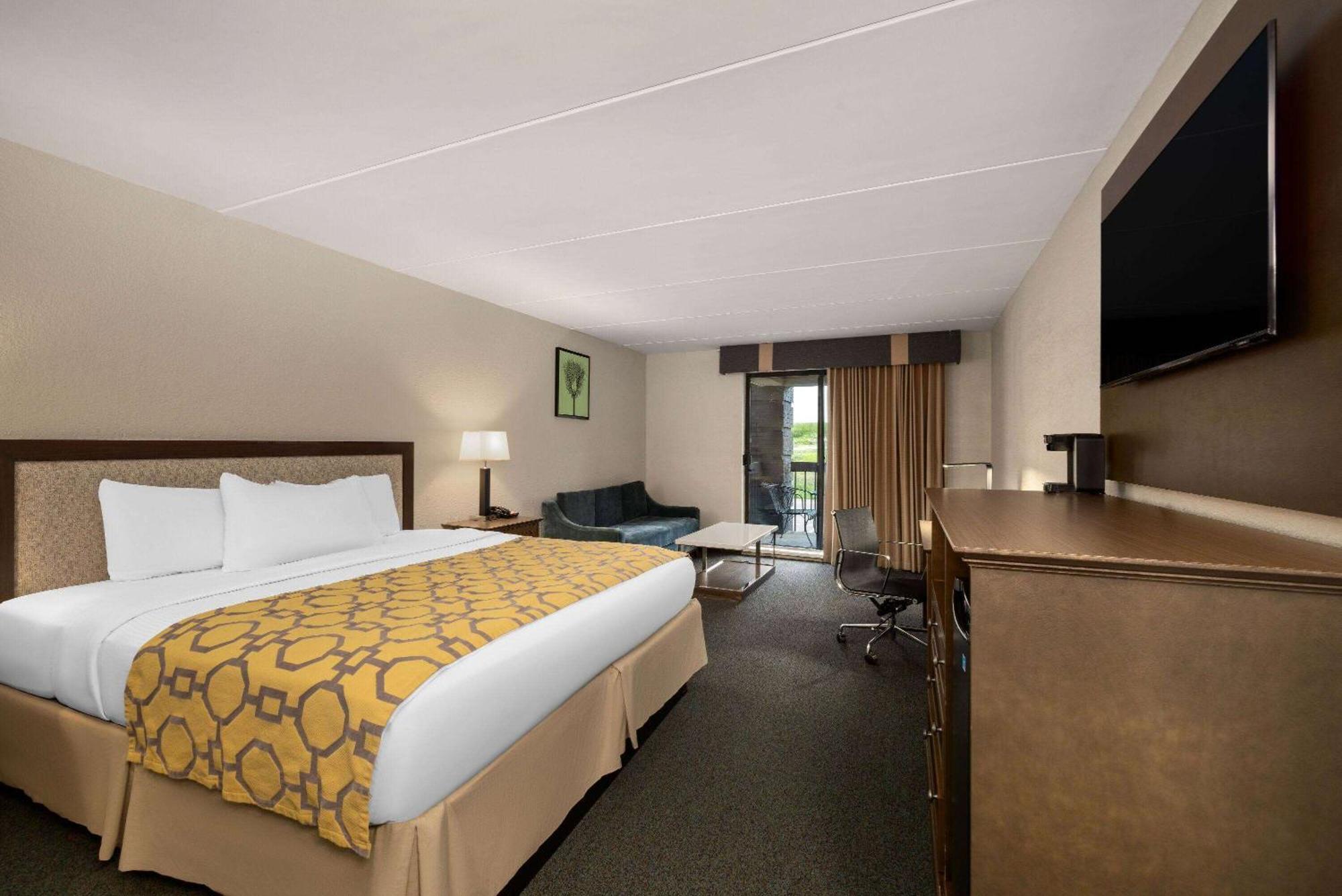 Baymont By Wyndham Shakopee Hotel Eksteriør billede